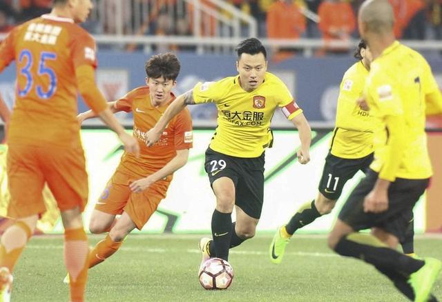 重庆客场战平权健,保持不败纪录 重庆客场战平权健,保持不败纪录