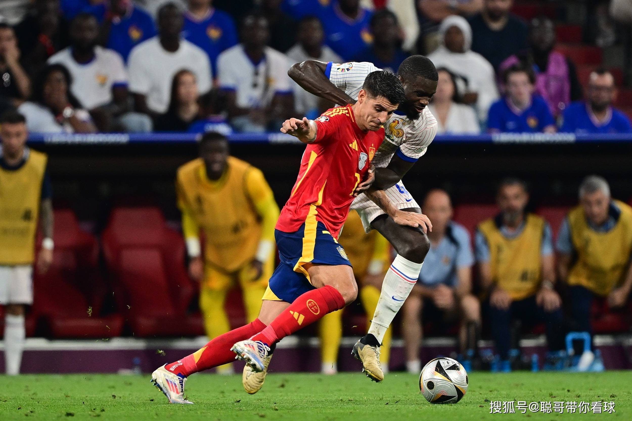 巴黎圣日耳曼队在欧国联赛中牢牢把握胜利的简单介绍