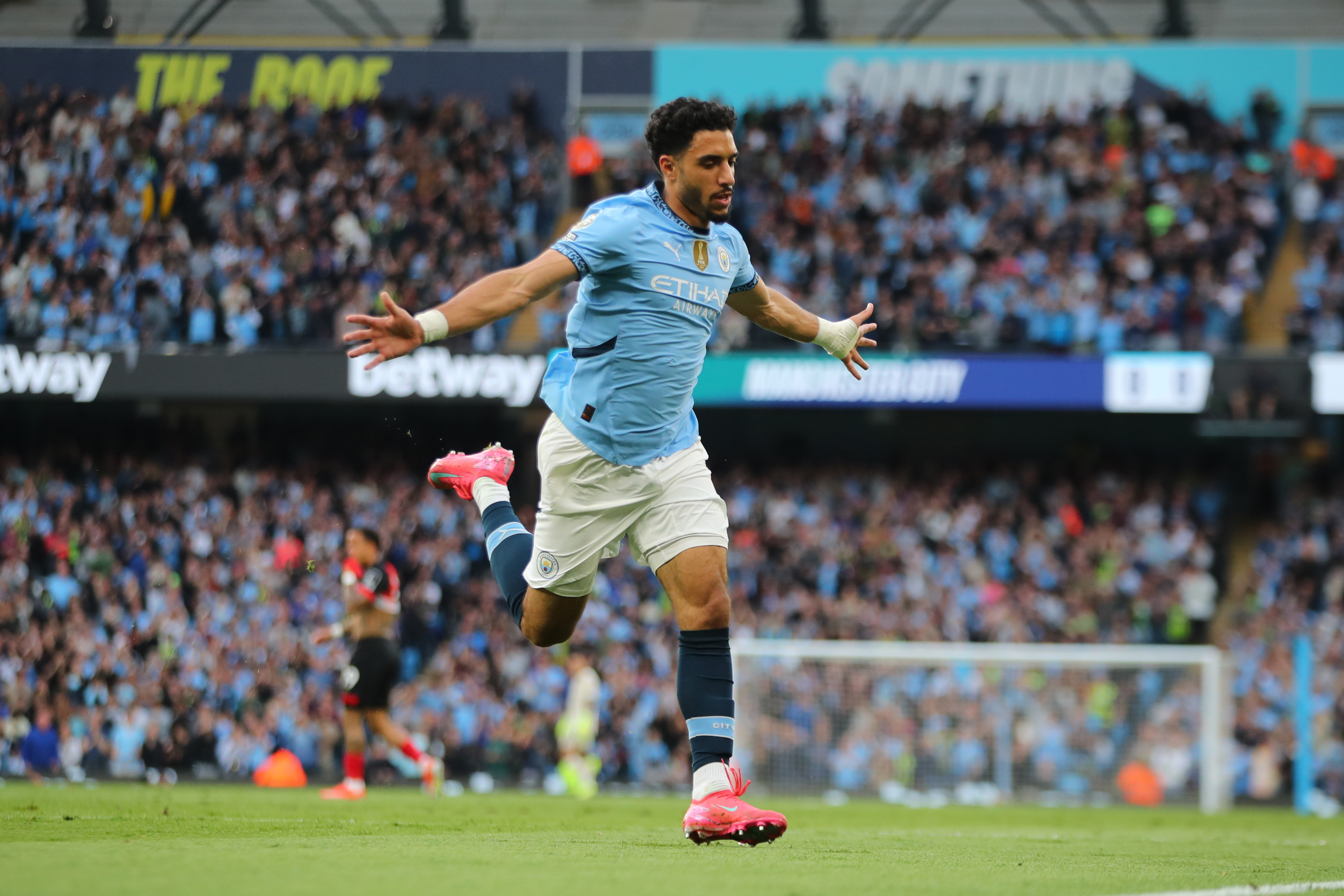 曼联1:0淘汰伯恩茅斯，晋级英超杯8强的简单介绍