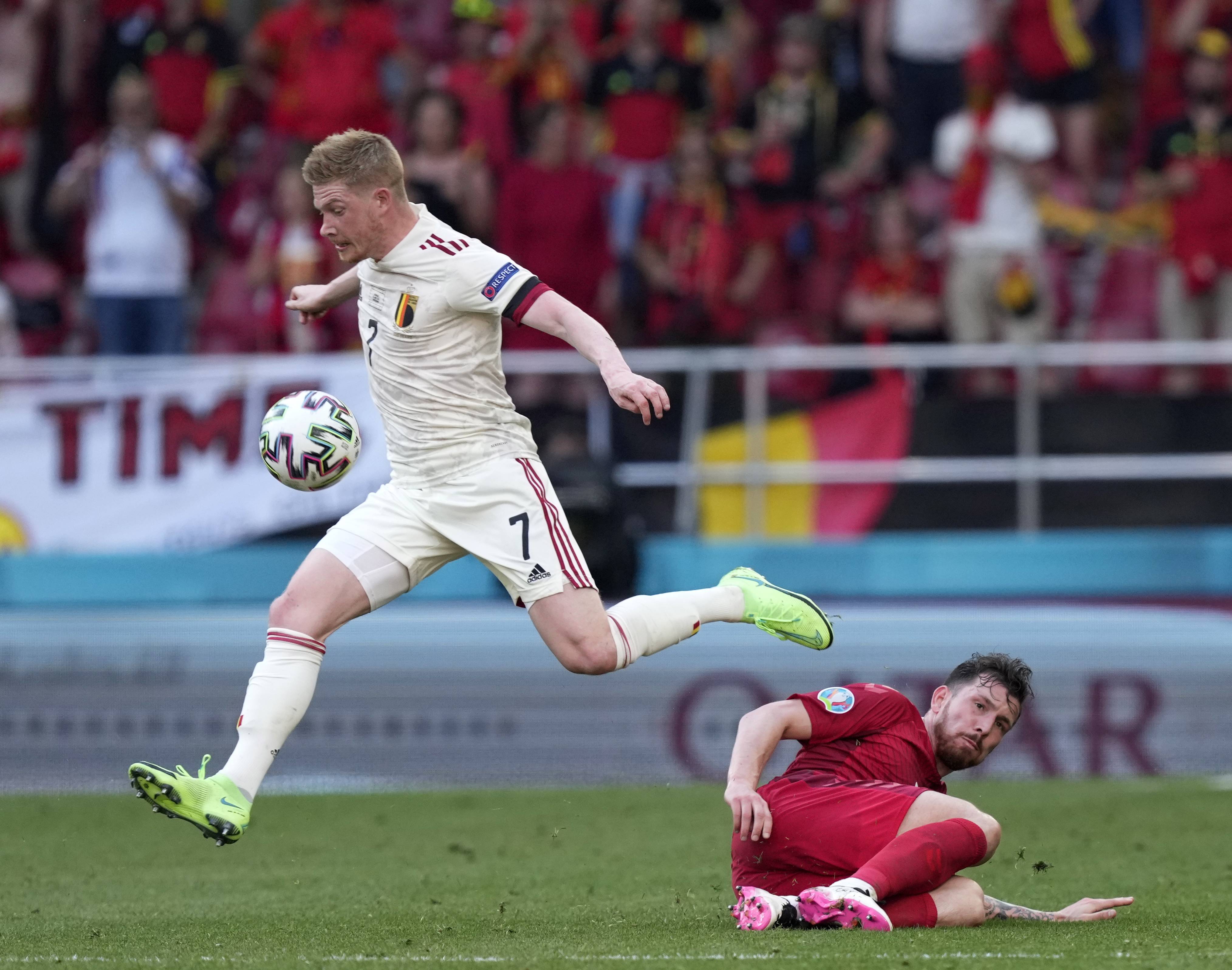 巴西力克丹麦，德布劳内惊艳四座