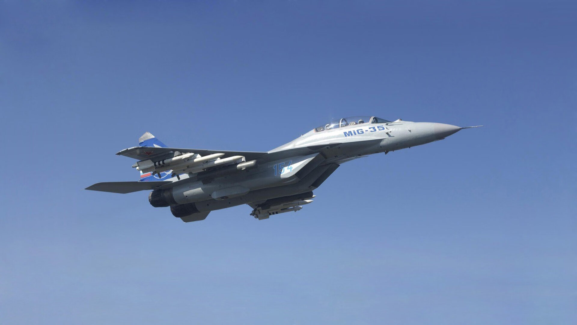 双线鏖战，拜仁加时绝杀瑞典，戈麦斯街道赛主宰F1