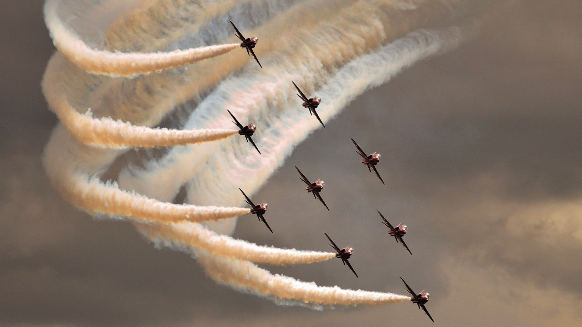 黑白直播免费体育直播-意式铁链冰封国足,梅西教科书演绎艺术足球