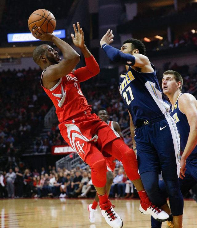 黑白直播-美加墨世界杯焦点战，步行者关键战突围掘金