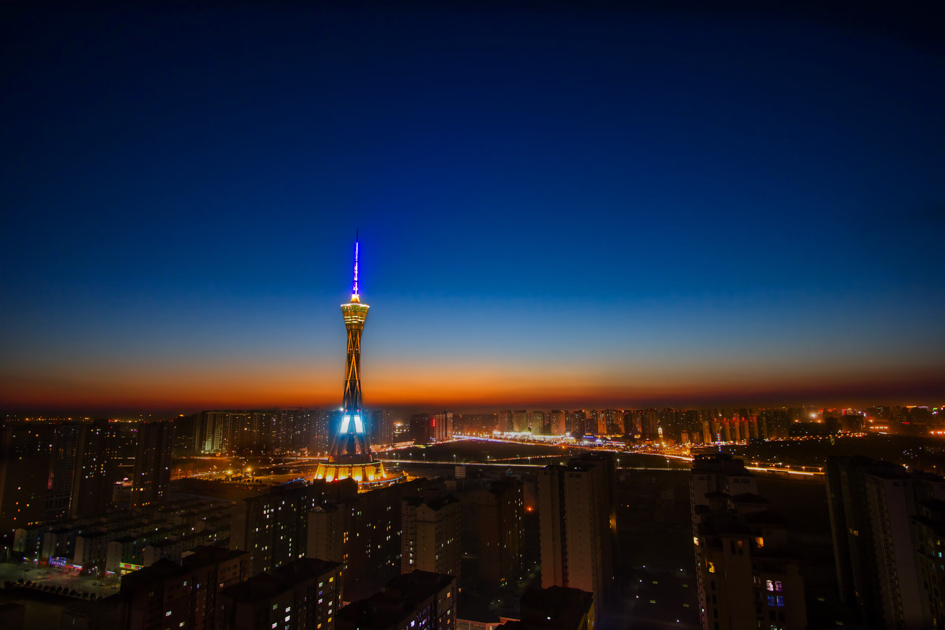 2026世界杯A组焦点战,卡塔尔强势横扫越南,迪亚斯中场统治力尽显,赛事格局初现端倪